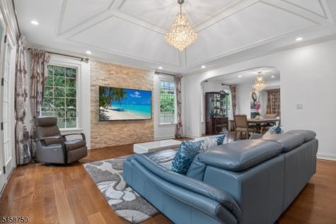 25 Wellington Avenue Millburn NJ 07078