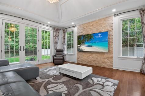 25 Wellington Avenue Millburn NJ 07078