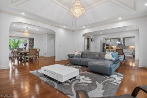 25 Wellington Avenue Millburn NJ 07078