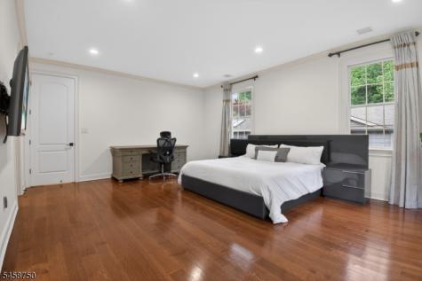 25 Wellington Avenue Millburn NJ 07078