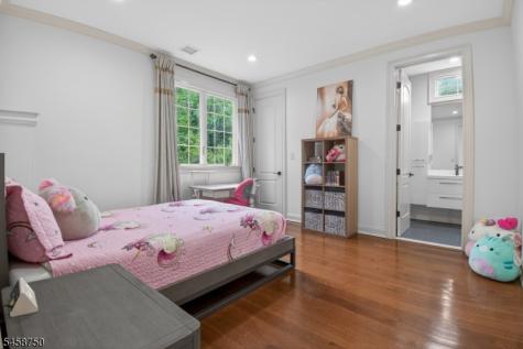 25 Wellington Avenue Millburn NJ 07078