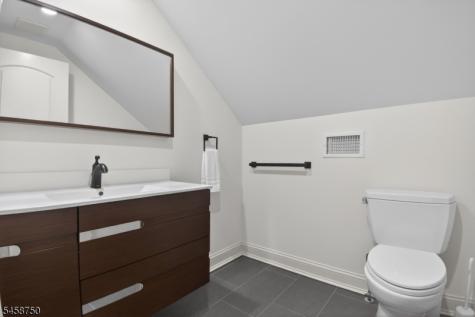 25 Wellington Avenue Millburn NJ 07078