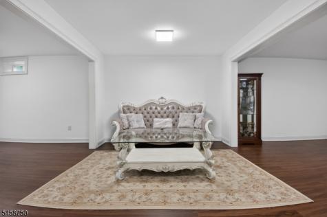 25 Wellington Avenue Millburn NJ 07078