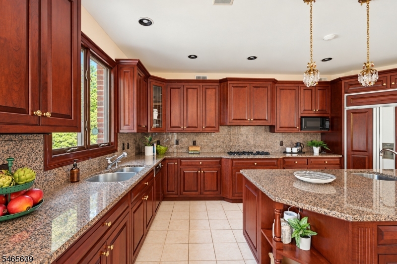 54 Burnet Hill Road Livingston NJ 07039