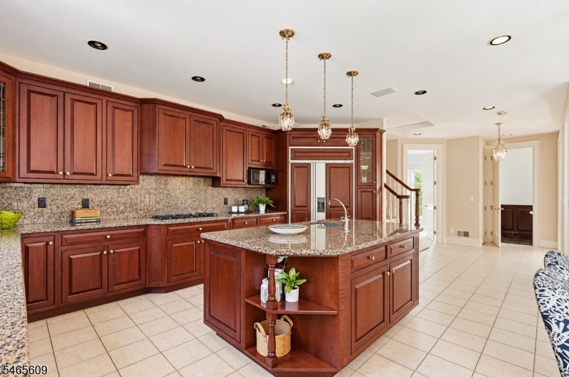 54 Burnet Hill Road Livingston NJ 07039