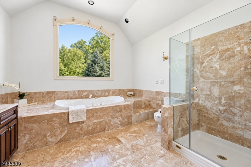 54 Burnet Hill Road Livingston NJ 07039