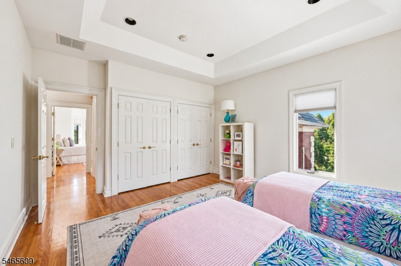 54 Burnet Hill Road Livingston NJ 07039