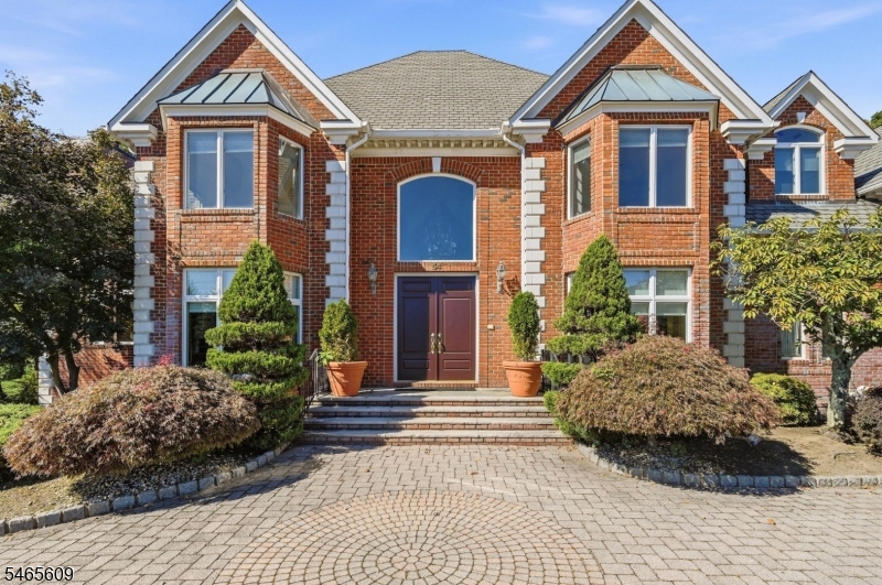 54 Burnet Hill Road Livingston NJ 07039