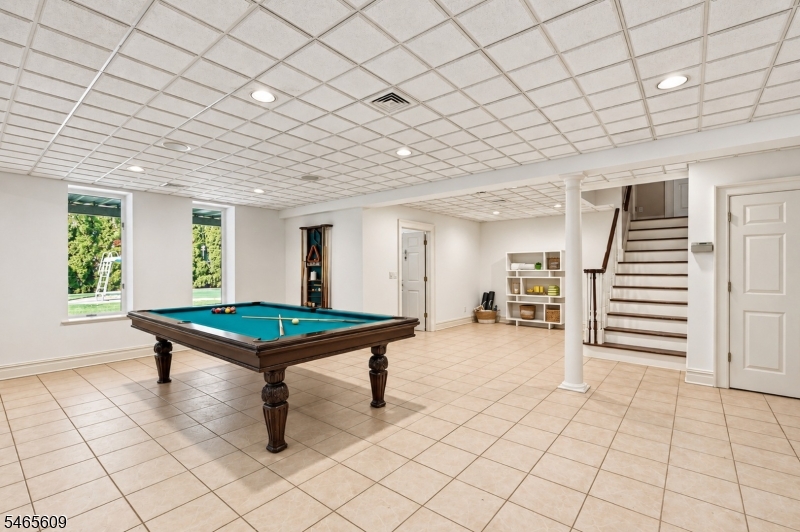 54 Burnet Hill Road Livingston NJ 07039