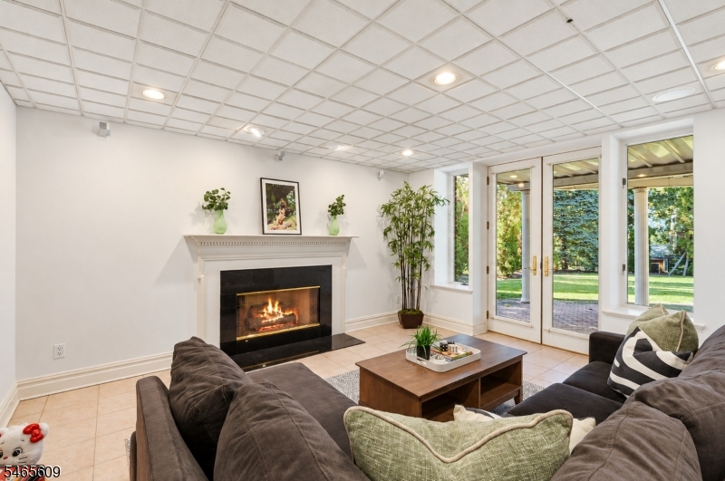 54 Burnet Hill Road Livingston NJ 07039