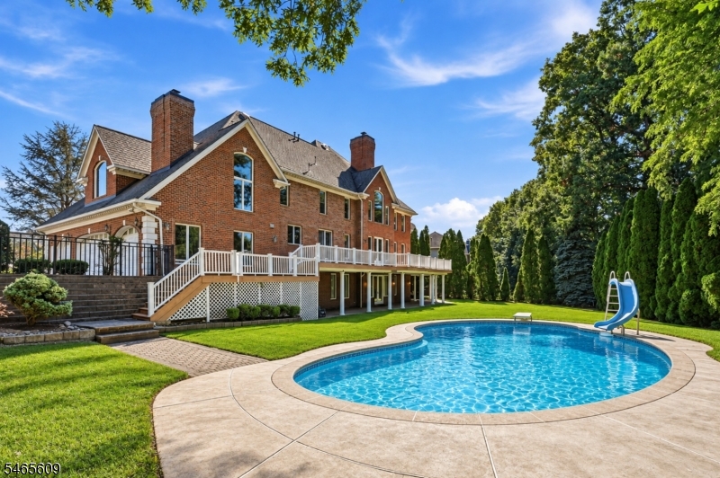 54 Burnet Hill Road Livingston NJ 07039
