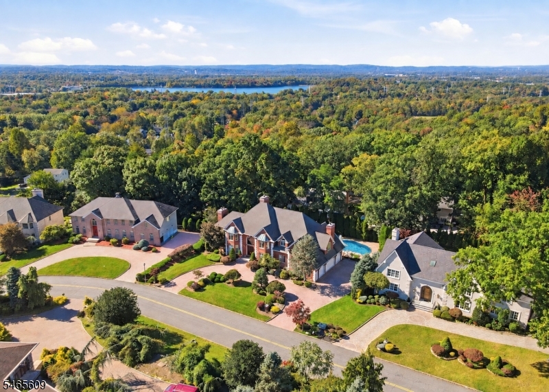 54 Burnet Hill Road Livingston NJ 07039