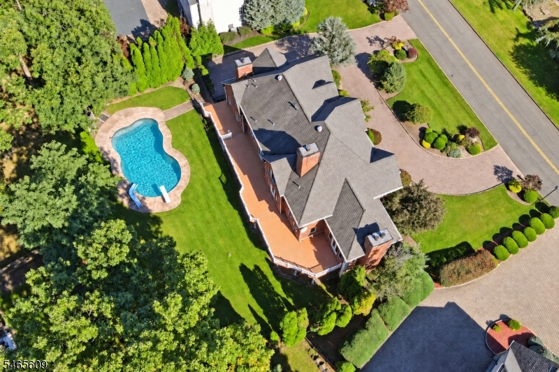 54 Burnet Hill Road Livingston NJ 07039