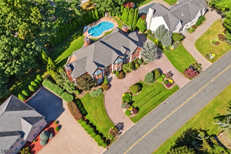 54 Burnet Hill Road Livingston NJ 07039