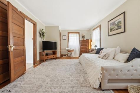 112 Grove Avenue Verona NJ 07044