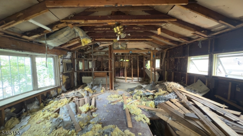 23 Jefferson Trail Hopatcong NJ 07843