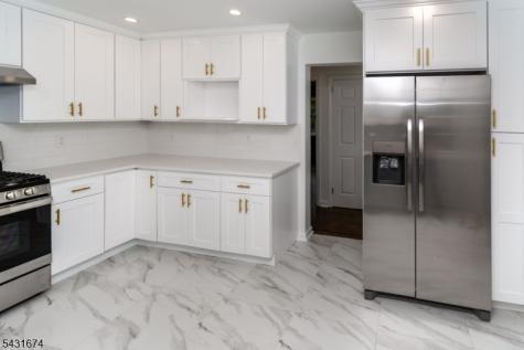 69 Fairmont Avenue Somerville NJ 08876