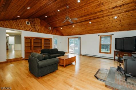 7 Twin Pond Road Montague NJ 07827