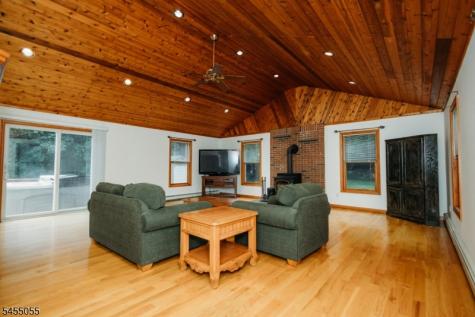 7 Twin Pond Road Montague NJ 07827