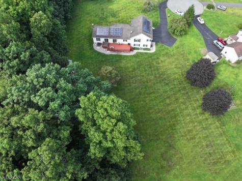 7 Twin Pond Road Montague NJ 07827