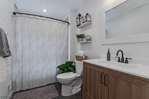16 Crest Drive Washington NJ 07853