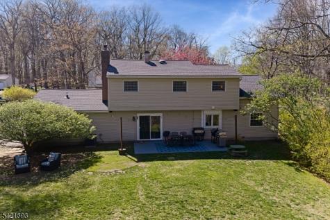 16 Crest Drive Washington NJ 07853