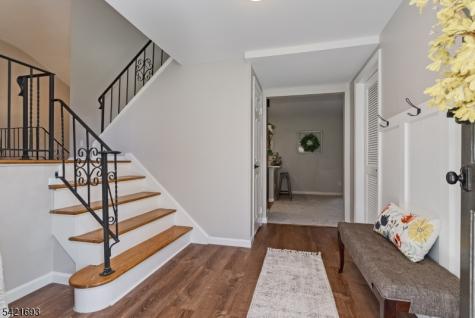 16 Crest Drive Washington NJ 07853