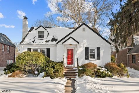 951 Darien Terrace Teaneck NJ 07666