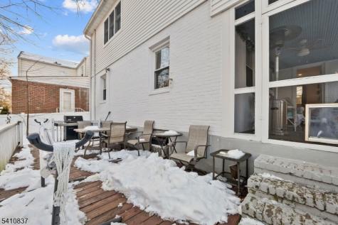 951 Darien Terrace Teaneck NJ 07666