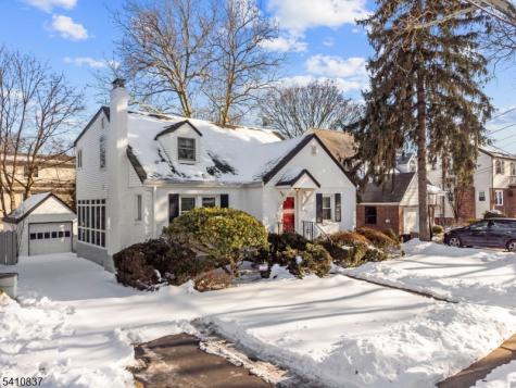 951 Darien Terrace Teaneck NJ 07666