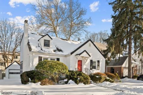 951 Darien Terrace Teaneck NJ 07666