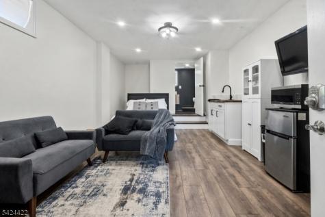 6 Exeter Street Parsippany-troy Hills NJ 07950