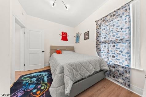 216 N Maple Avenue East Orange NJ 07017