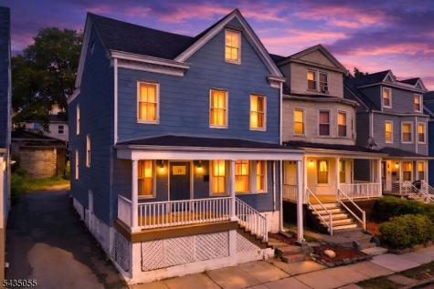 216 N Maple Avenue East Orange NJ 07017