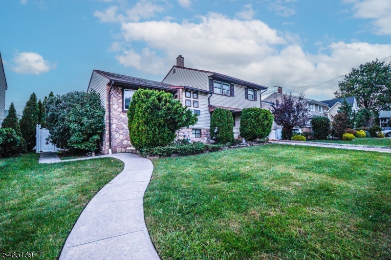 97 Sterling Drive Woodbridge NJ 07067