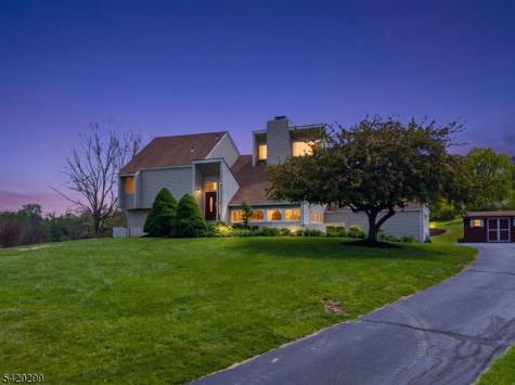 48 Van Lieus Road East Amwell NJ 08551