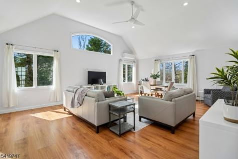 81 Mountain Avenue Mendham NJ 07945