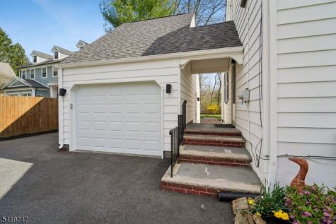 81 Mountain Avenue Mendham NJ 07945