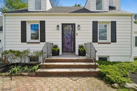 81 Mountain Avenue Mendham NJ 07945