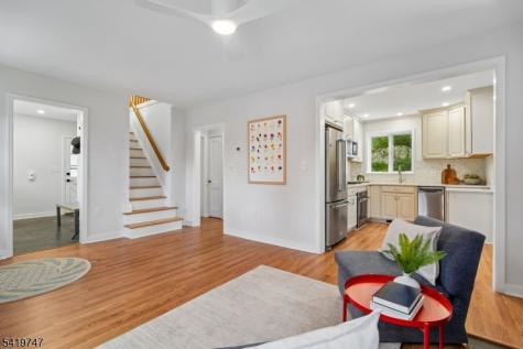 81 Mountain Avenue Mendham NJ 07945