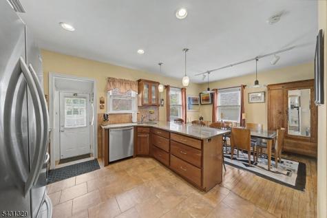287 Madison Avenue New Milford NJ 07646