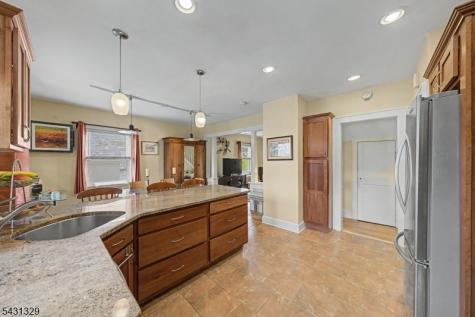 287 Madison Avenue New Milford NJ 07646