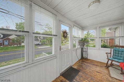 287 Madison Avenue New Milford NJ 07646