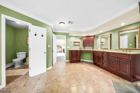 24 W Sunset Road Pequannock NJ 07444