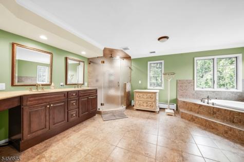 24 W Sunset Road Pequannock NJ 07444