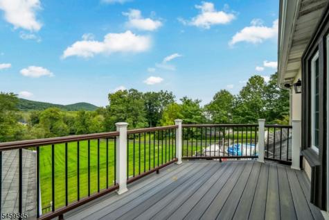 24 W Sunset Road Pequannock NJ 07444
