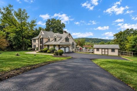 24 W Sunset Road Pequannock NJ 07444