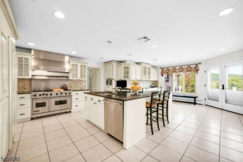 24 W Sunset Road Pequannock NJ 07444