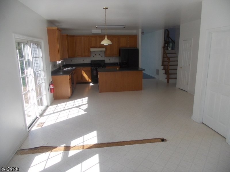 11 Shadow Hill Way Washington NJ 07840
