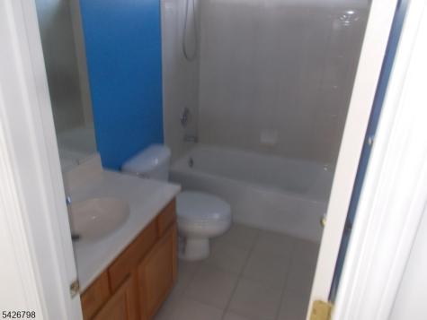11 Shadow Hill Way Washington NJ 07840